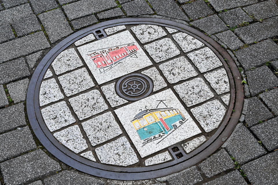マンホール