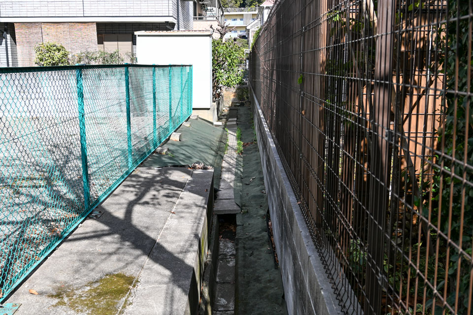 溝