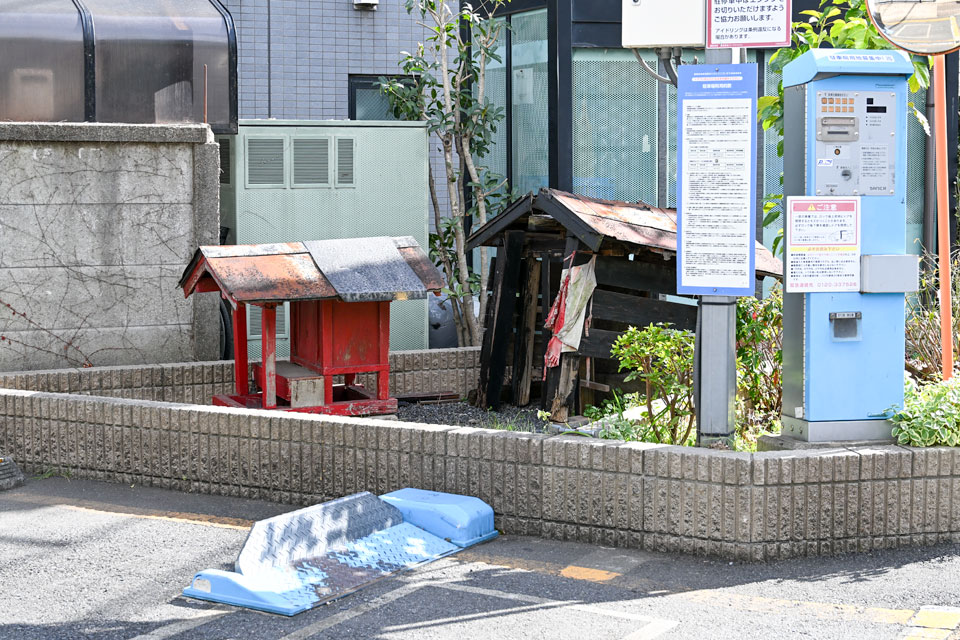 祠