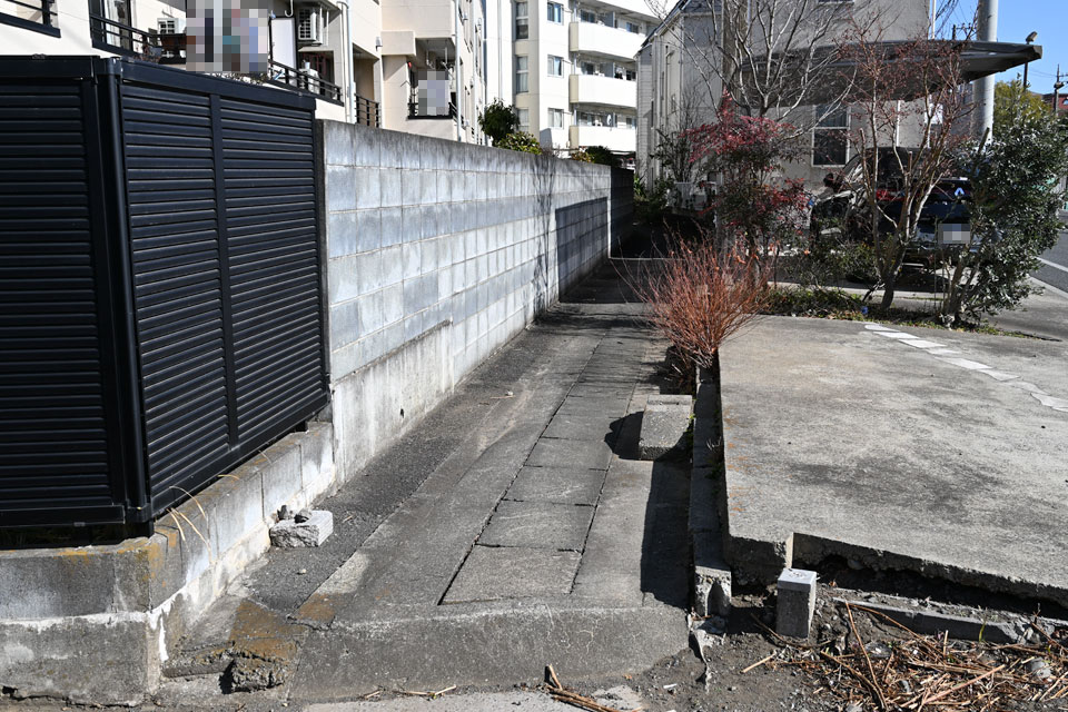 上流側