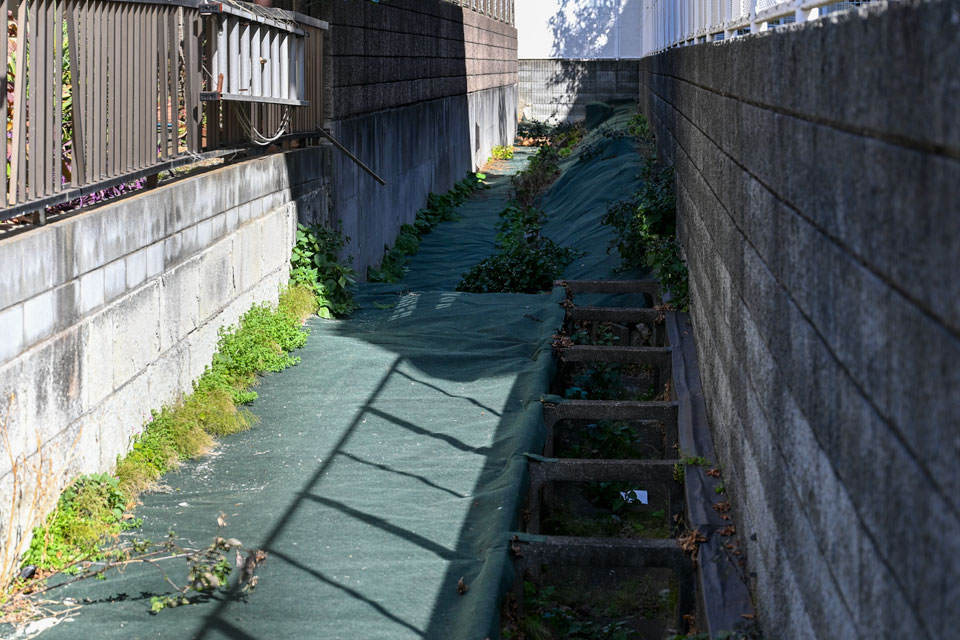 行き止まり開渠