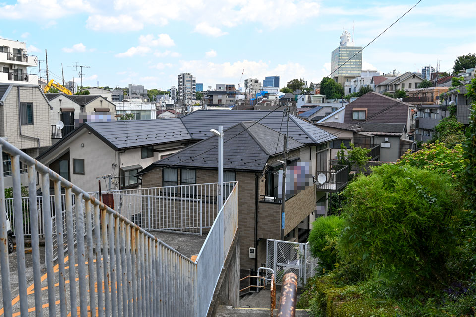 谷