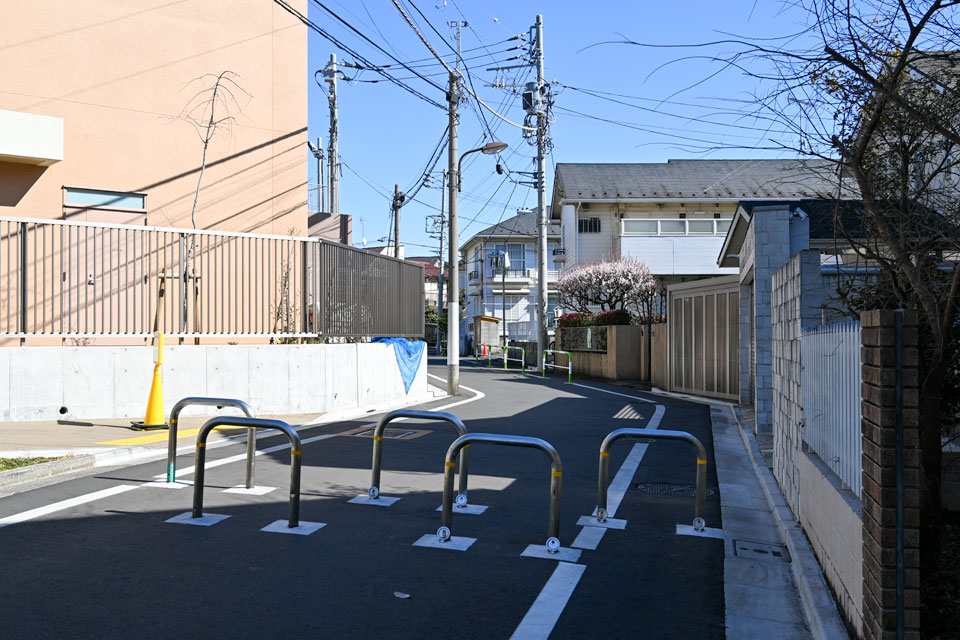 車止め