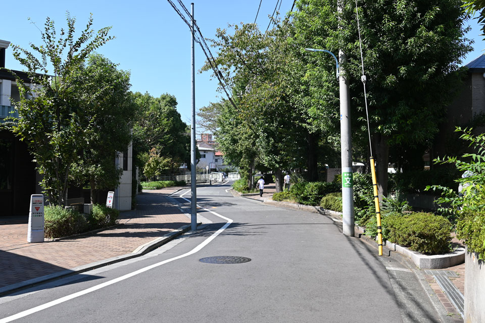 池袋橋へ