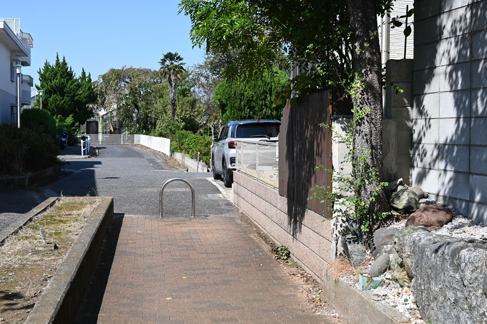 道路と側溝