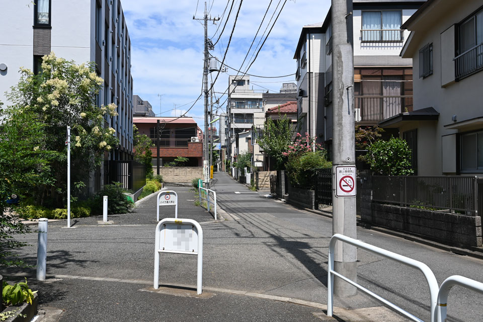 新烏山川