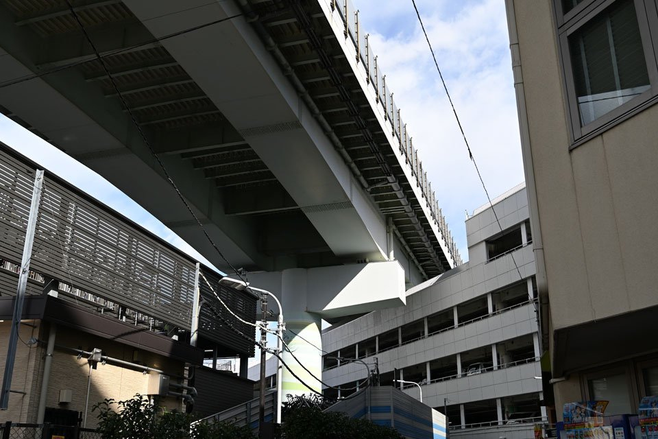 東名高速道路