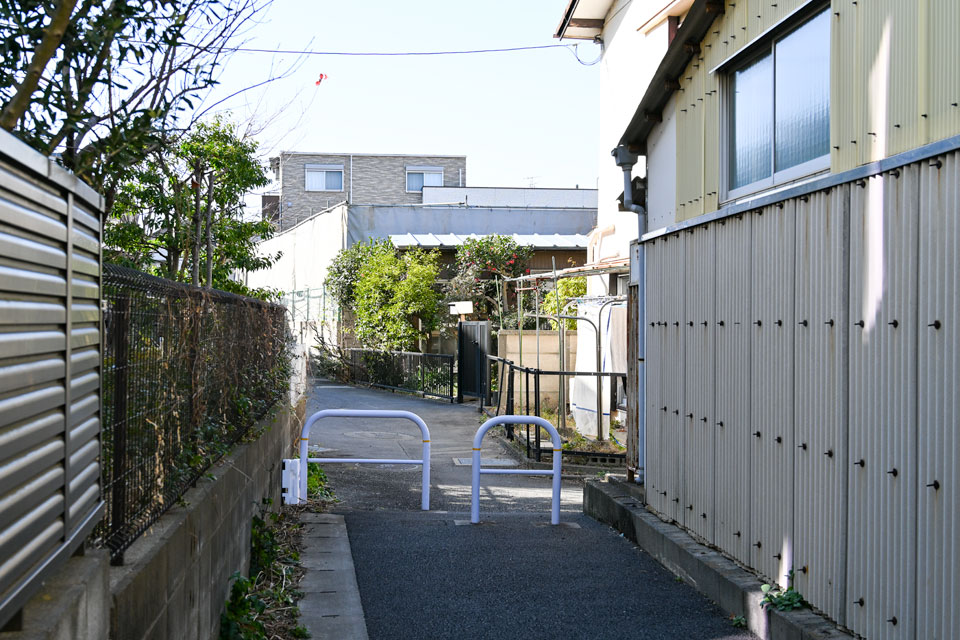 路地裏
