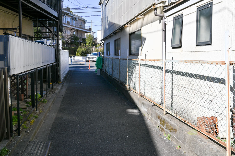 多摩堤通りへ