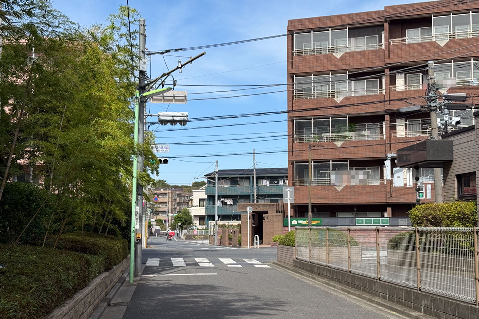 世田谷総合高校前交差点