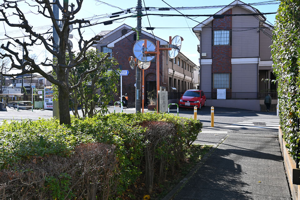 給田六所神社通り