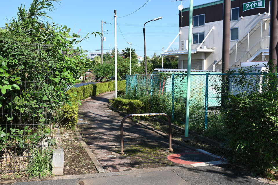 東八道路