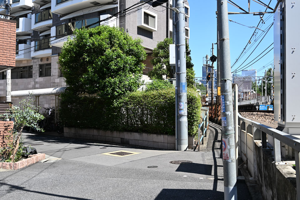 参宮橋駅方向