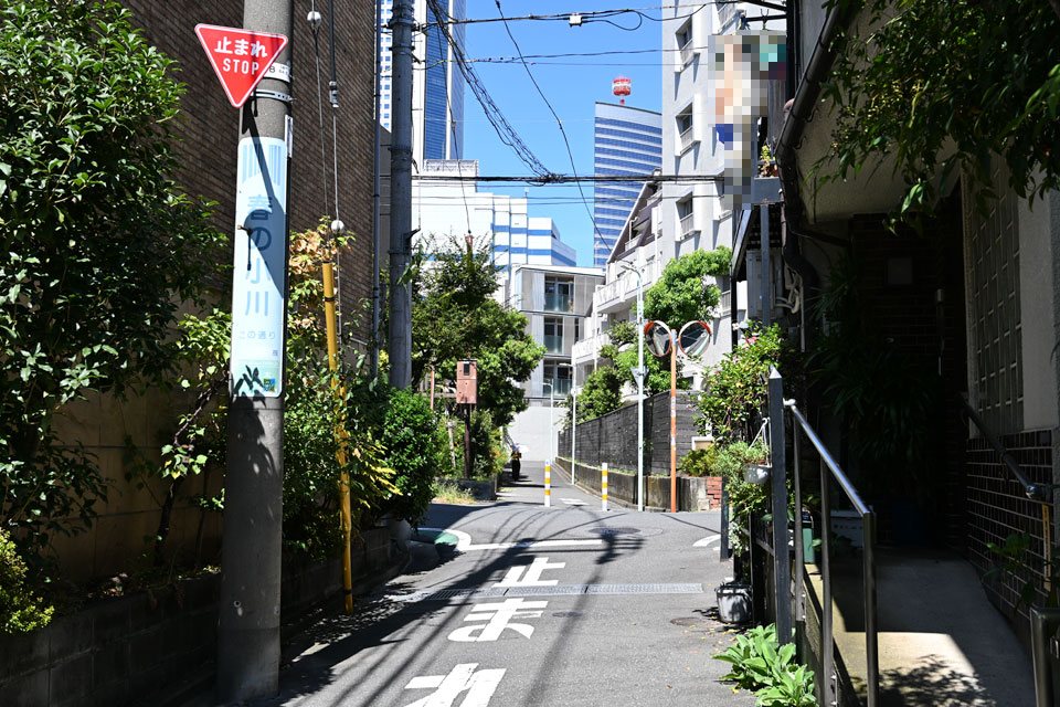 看板と突き当たり