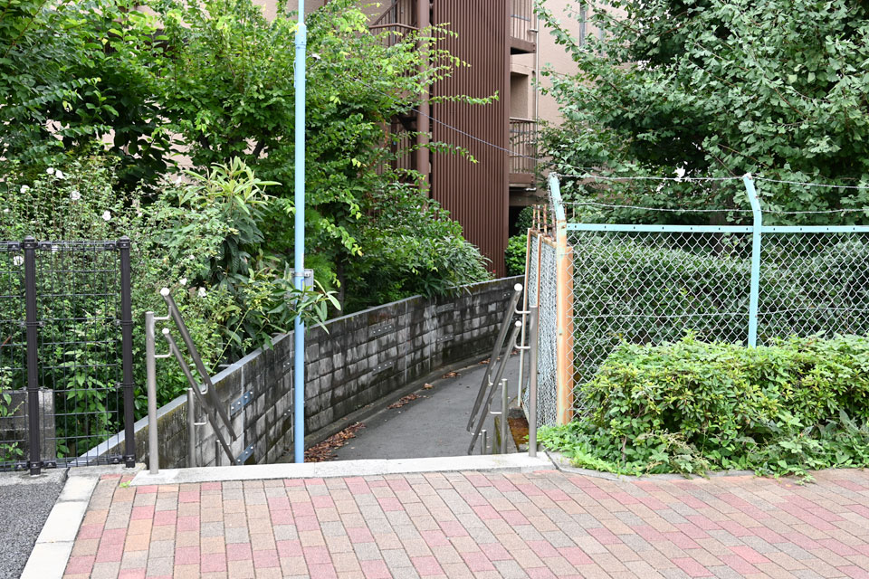 定塚橋南