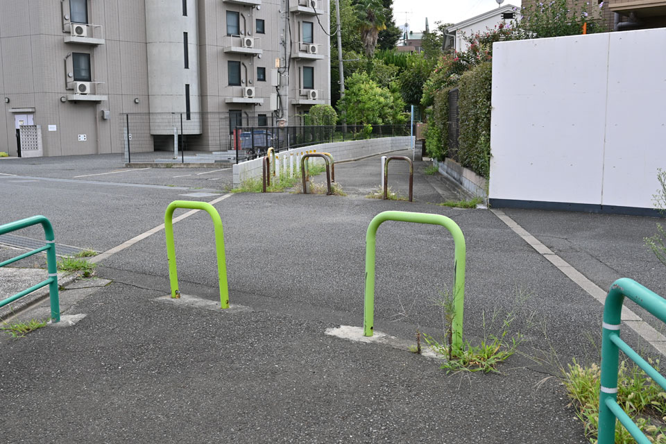 車止め