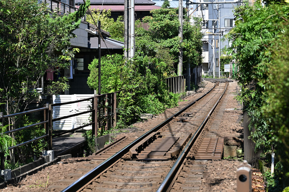 開渠と大町2号踏切