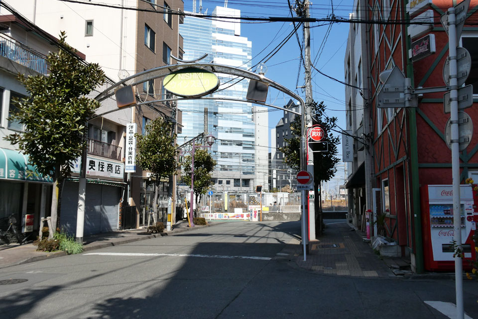 立川駅東踏切跡