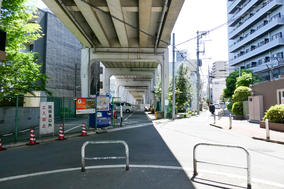 下り側