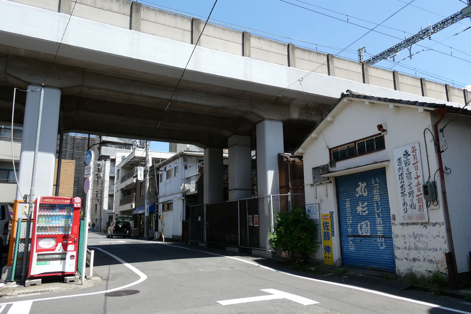 踏切ではない