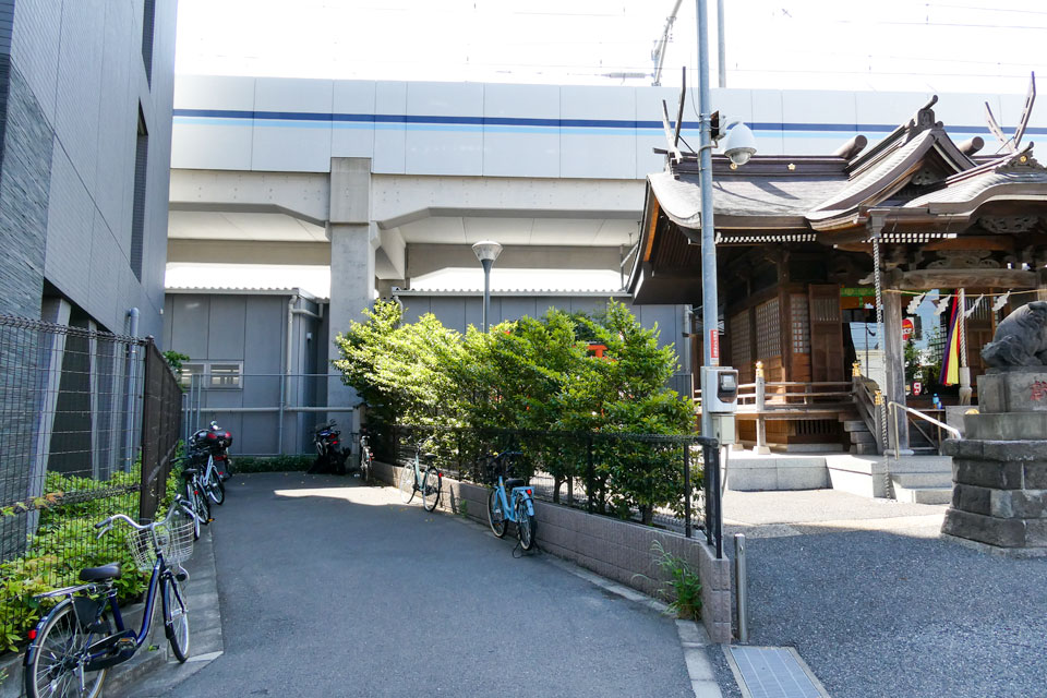 貴船神社裏踏切