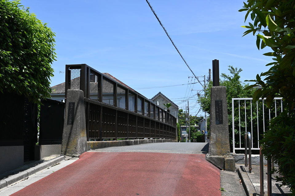 跨線橋