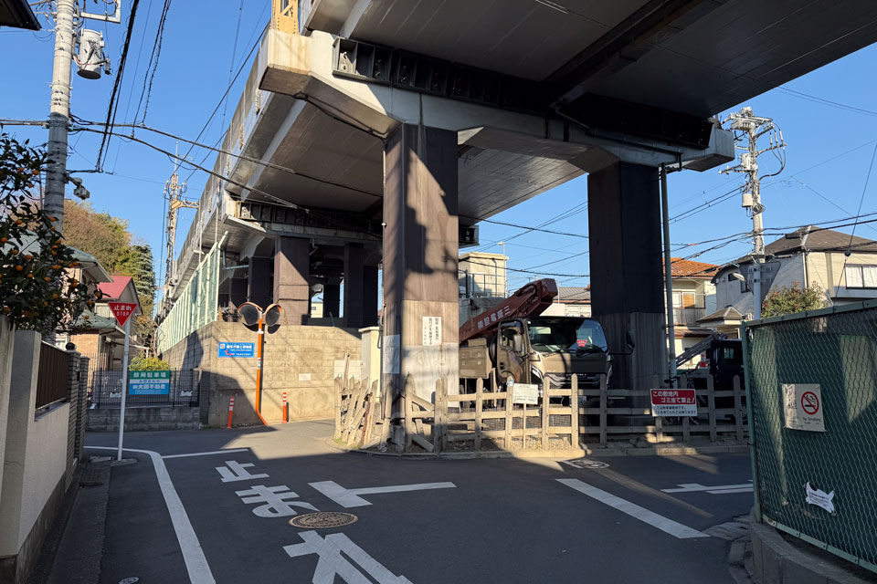 相模原線調布8号踏切