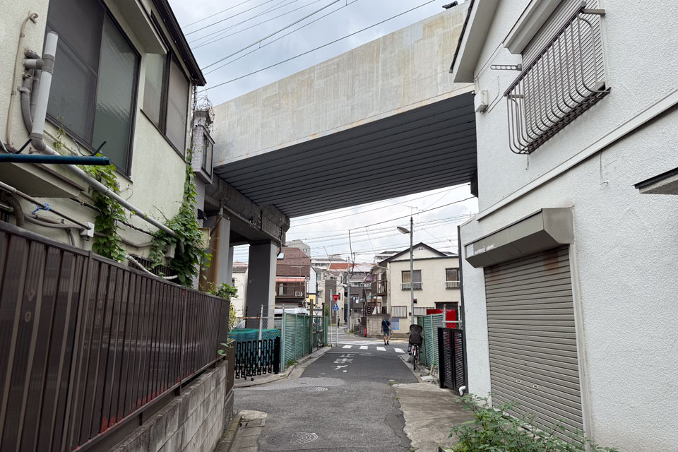 お花茶屋6号踏切