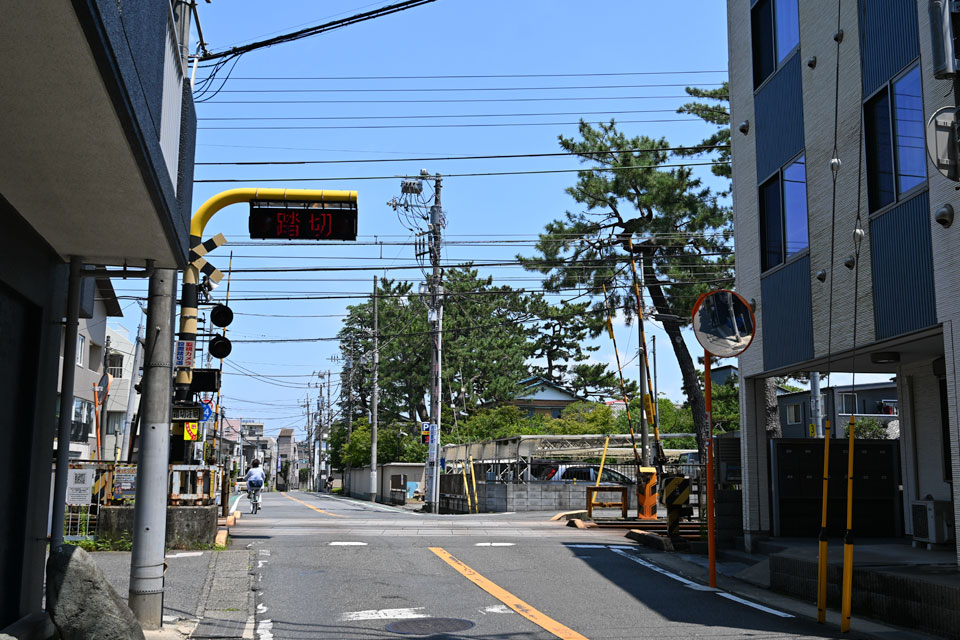 市川真間3号踏切