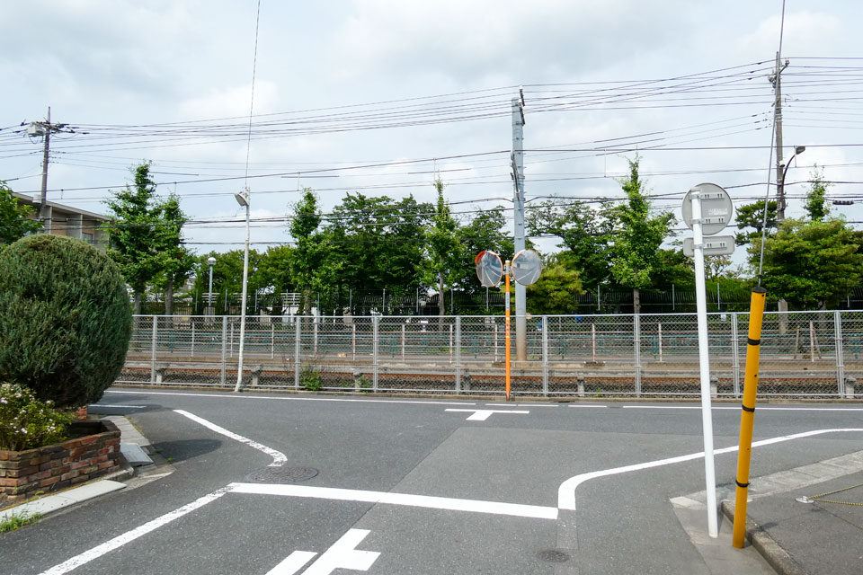 金町公園脇