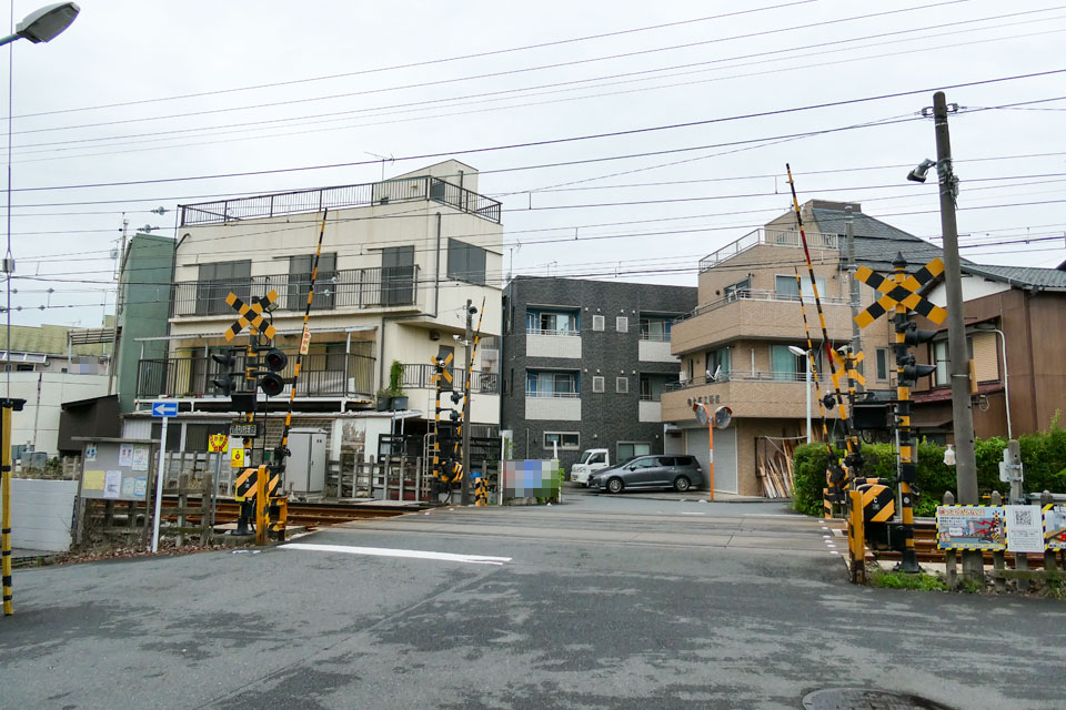 京成高砂(金)5号踏切