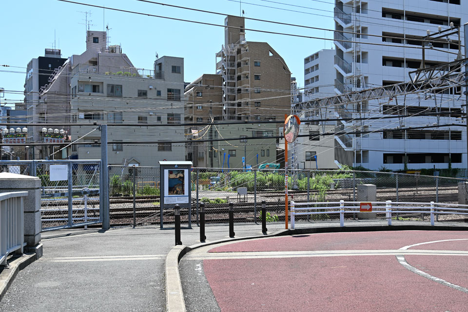 横浜1号踏切