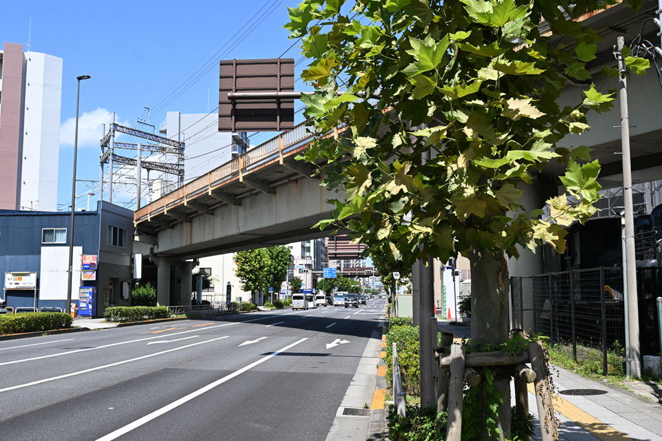 伊9