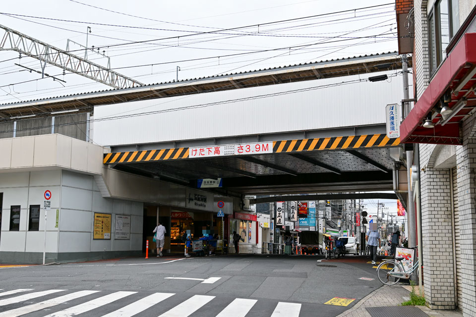 伊25