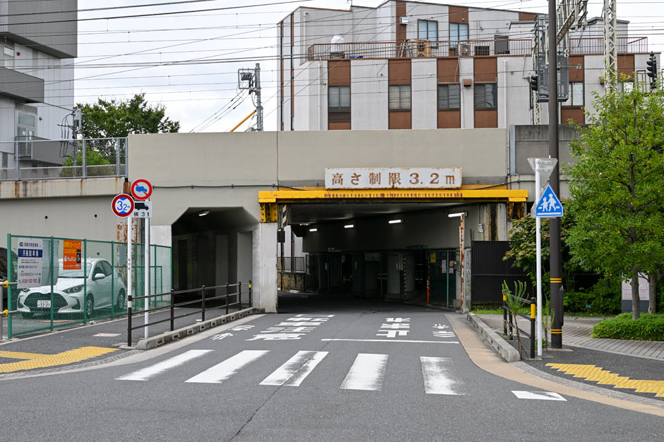 伊30