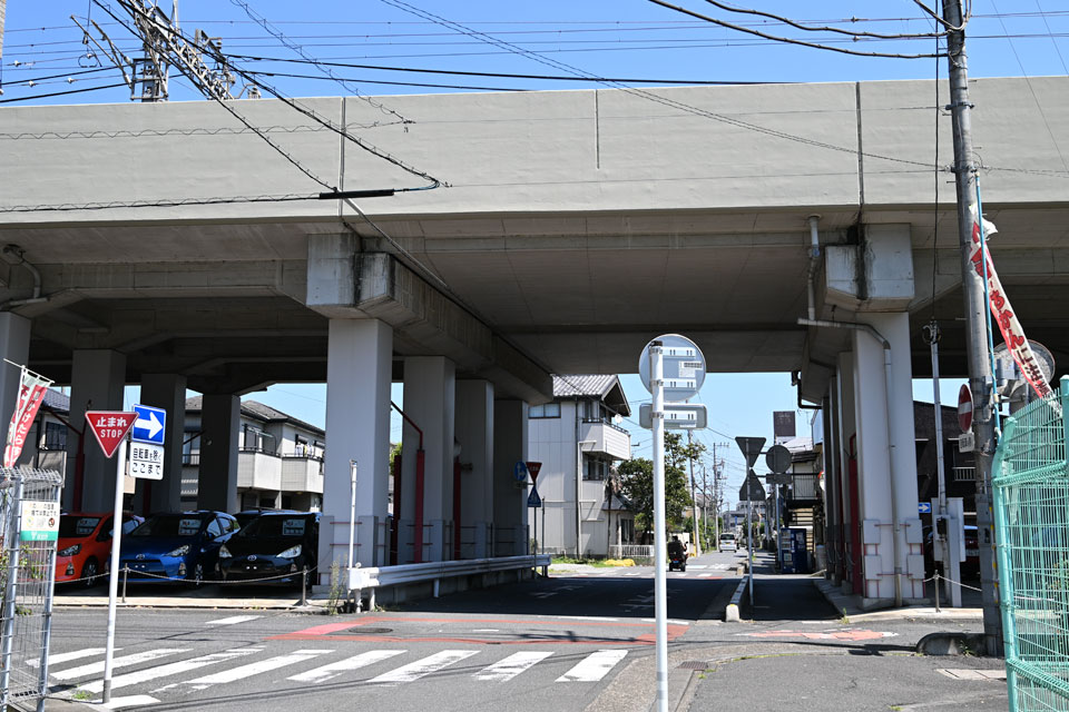 伊62