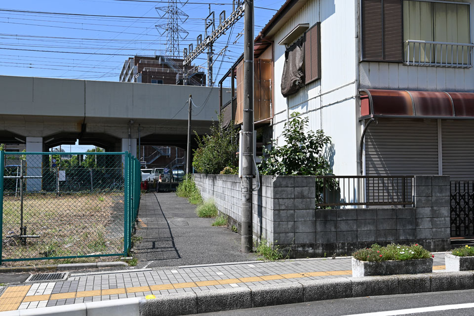 伊56