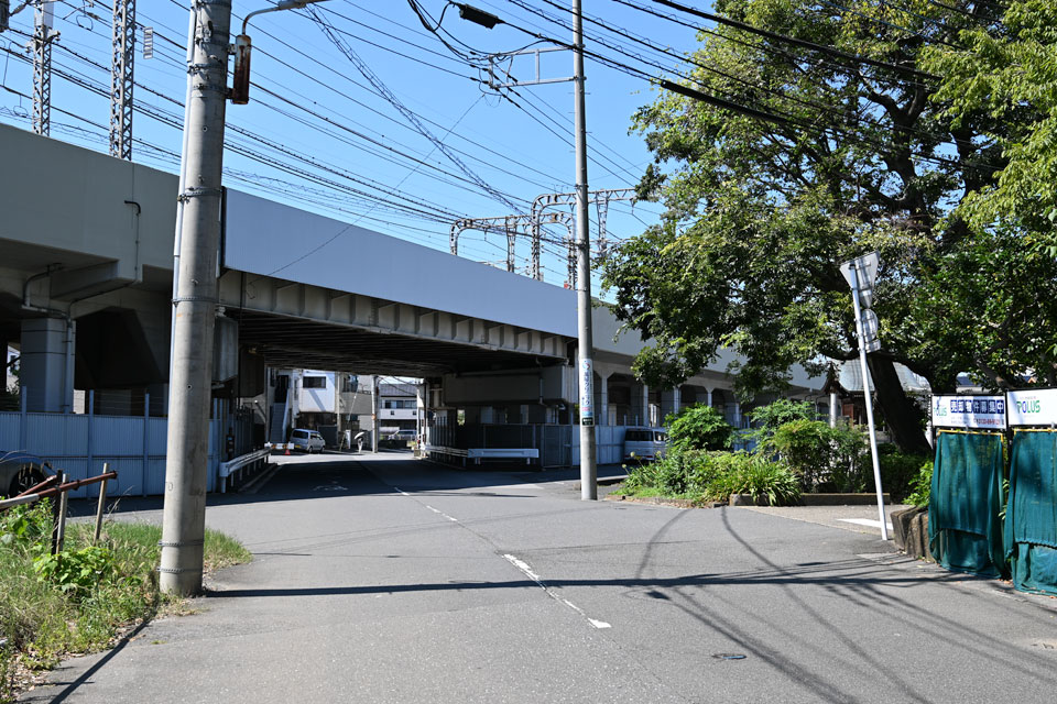 伊67