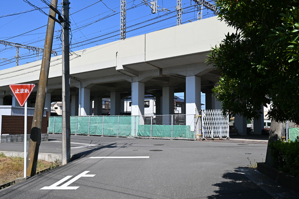 伊68