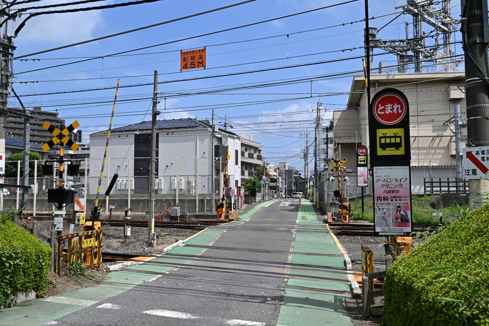 新宿踏切と東上152号踏切