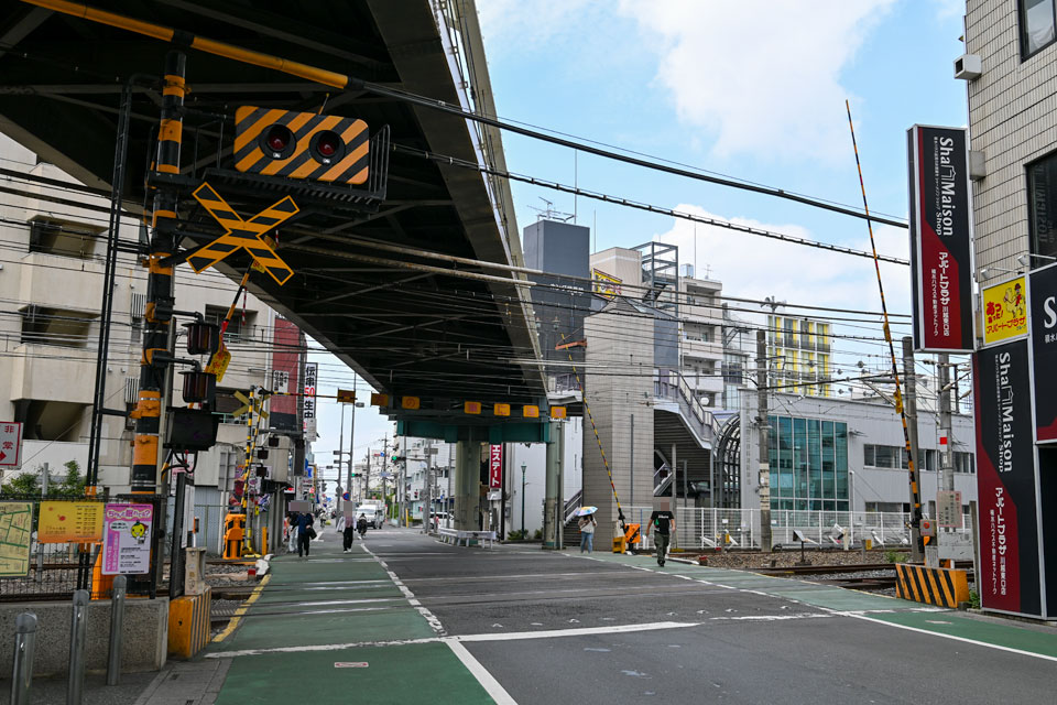 所沢街道踏切と東上154号踏切