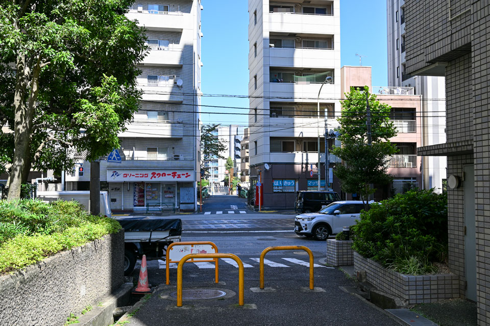 踏切?