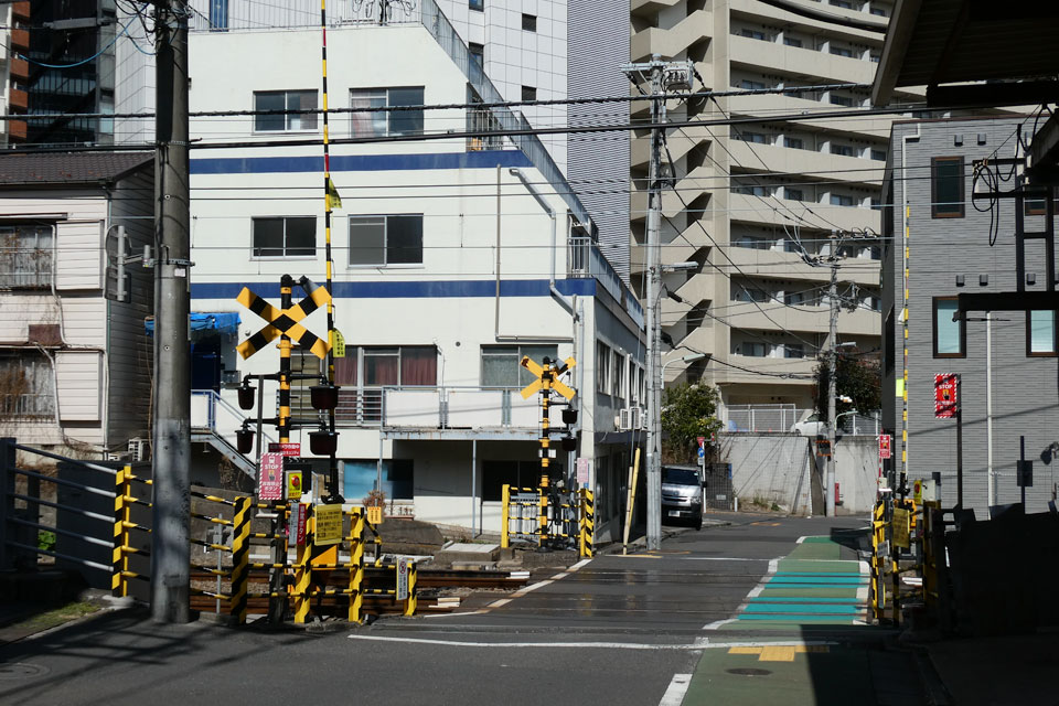 大崎広小路1号踏切