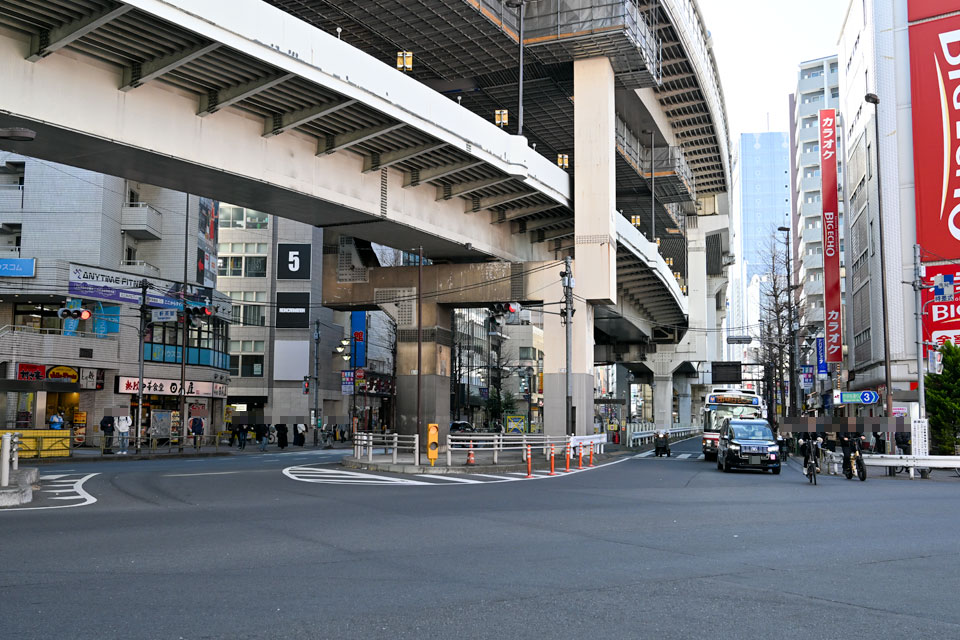 三軒茶屋交差点