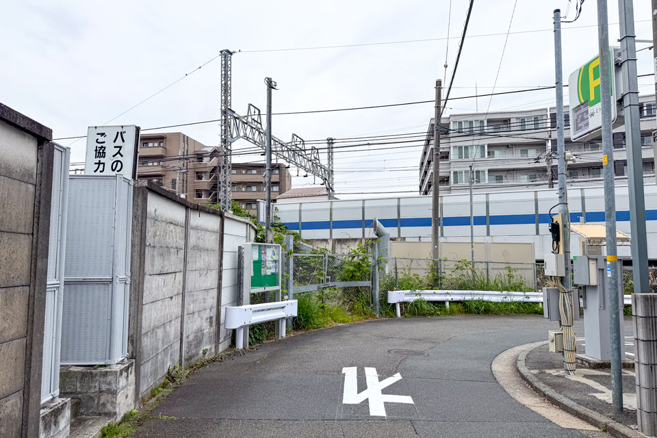 東側